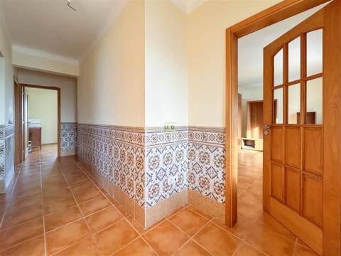 Moradia T3 em Construção com terreno, em Castelo Branco