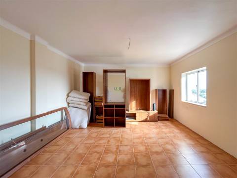 Moradia T3 em Construção com terreno, em Castelo Branco