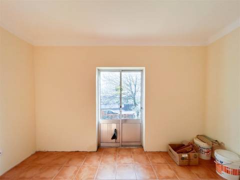 Moradia T3 em Construção com terreno, em Castelo Branco