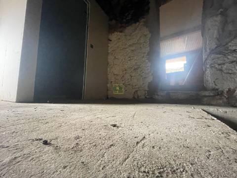 Oportunidade Única de Investimento e Sonho: Reconstrua a Sua História em Póvoa de Rio de Moinhos. 🏡