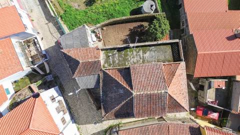 Moradia T9 para Venda em Penamacor (Aranhas) – 65.000€