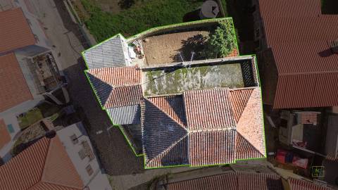 Moradia T9 para Venda em Penamacor (Aranhas) – 65.000€