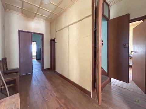 Moradia T9 para Venda em Penamacor (Aranhas) – 65.000€