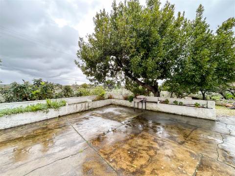 Quinta com 9 Hectares – Natureza, Privacidade e Potencial Único, em Castelo Branco