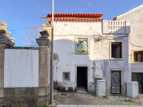 Moradia com Quintal em Construção – Personalize a Casa dos Seus Sonhos em Alcains