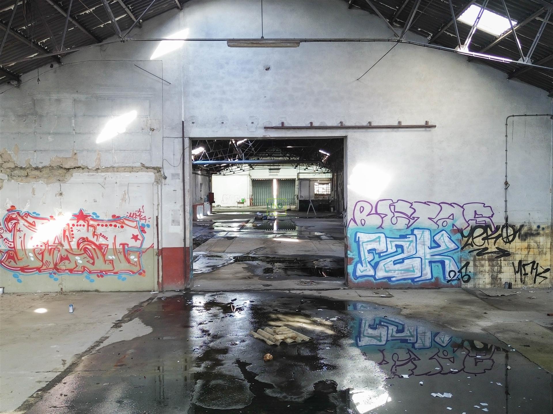 ARMAZÉM 1485 m² – ZONA CENTRAL DE CASTELO BRANCO