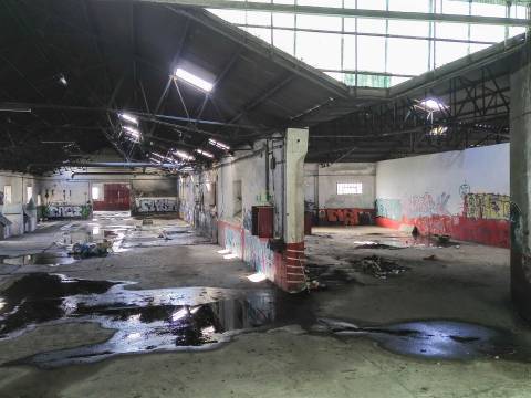 ARMAZÉM 1485 m² – ZONA CENTRAL DE CASTELO BRANCO