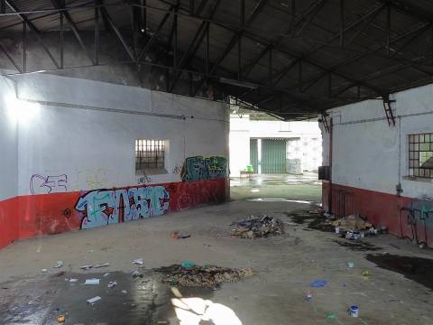 ARMAZÉM 1485 m² – ZONA CENTRAL DE CASTELO BRANCO