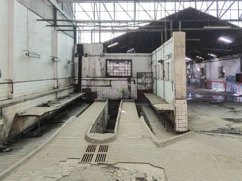 ARMAZÉM 1485 m² – ZONA CENTRAL DE CASTELO BRANCO