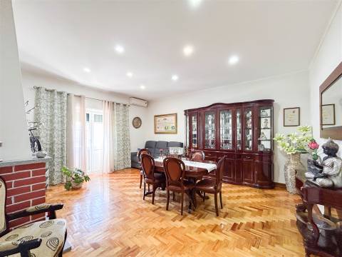 Fantastico apartamento T5 em pleno centro da cidade de castelo Banco