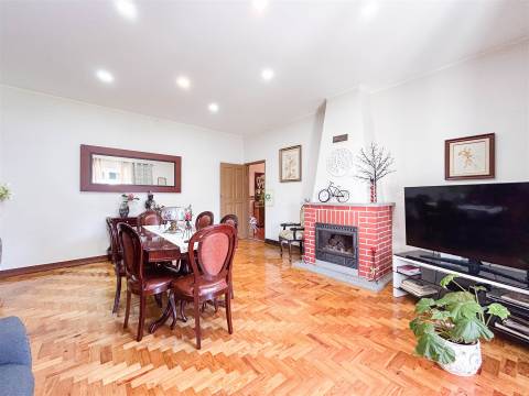 Fantastico apartamento T5 em pleno centro da cidade de castelo Banco