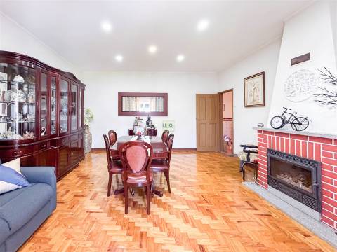 Fantastico apartamento T5 em pleno centro da cidade de castelo Banco