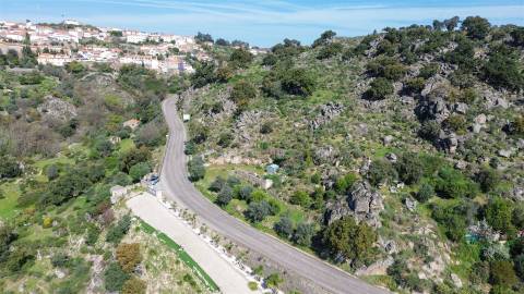 terreno urbano com cerca de 2.000 m², Idanha-a-Nova