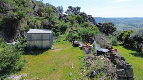 terreno urbano com cerca de 2.000 m², Idanha-a-Nova