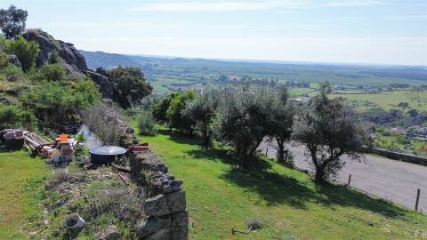 terreno urbano com cerca de 2.000 m², Idanha-a-Nova