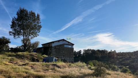 Quinta T2 Venda em Póvoa de Rio de Moinhos e Cafede,Castelo Branco