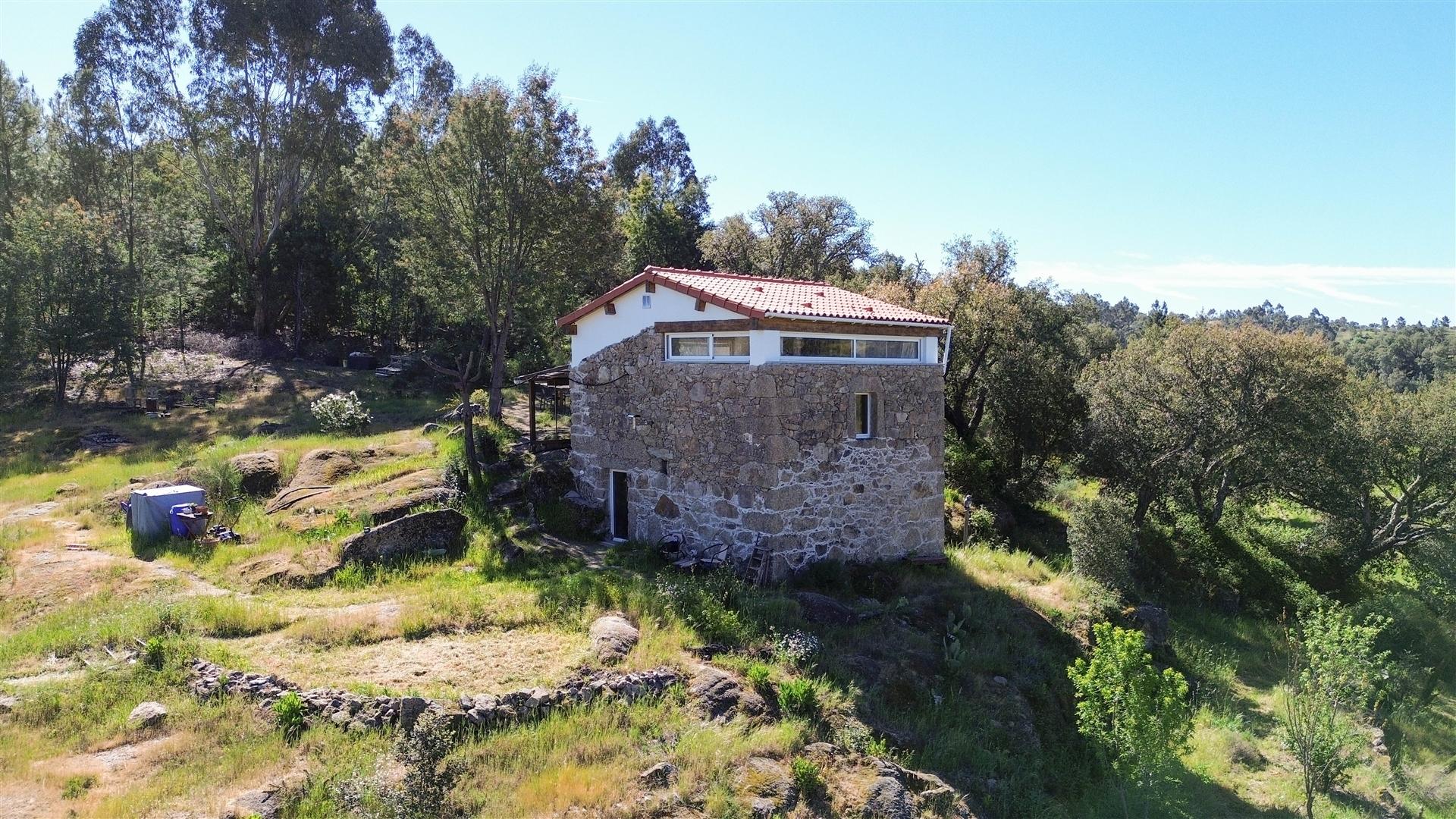 Quinta T1 Venda em Póvoa de Rio de Moinhos e Cafede,Castelo Branco