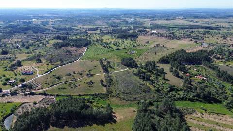 Terreno Rústico para venda com cerca de 19 200 metros na aldeia do Catrão, Vale Prazeres, Fundão