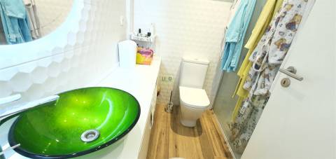 Apartamento T2 totalmente remodelado