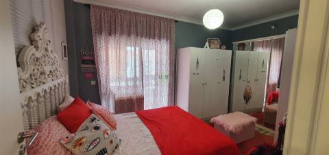 Apartamento T2 totalmente remodelado