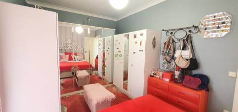 Apartamento T2 totalmente remodelado