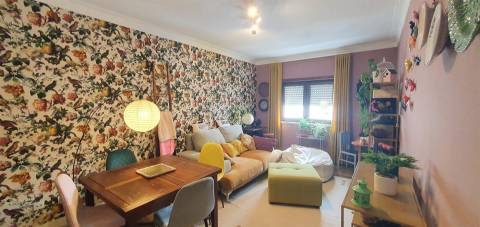 Apartamento T2 totalmente remodelado