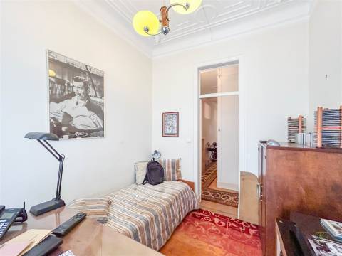 T5 em Arroios com Traça Original | Centro de Lisboa | 750k