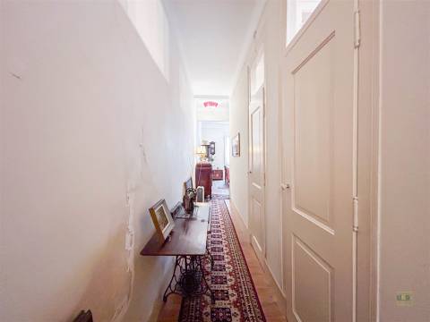 T5 em Arroios com Traça Original | Centro de Lisboa | 750k