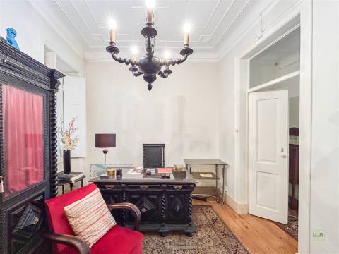 T5 em Arroios com Traça Original | Centro de Lisboa | 750k
