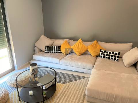 Moradia em Banda T3 Venda em Quelfes,Olhão