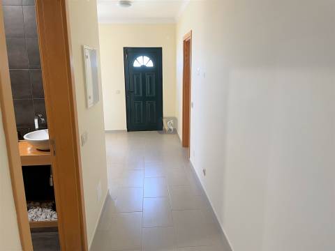 Moradia em Banda T3 Venda em Quelfes,Olhão