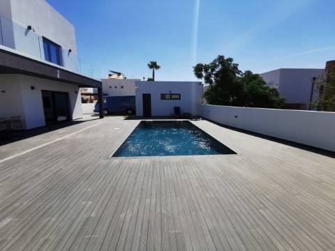 Moradia Isolada T3 Venda em Moncarapacho e Fuseta,Olhão