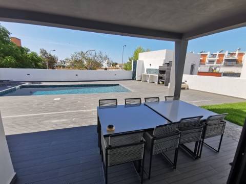 Moradia Isolada T3 Venda em Moncarapacho e Fuseta,Olhão