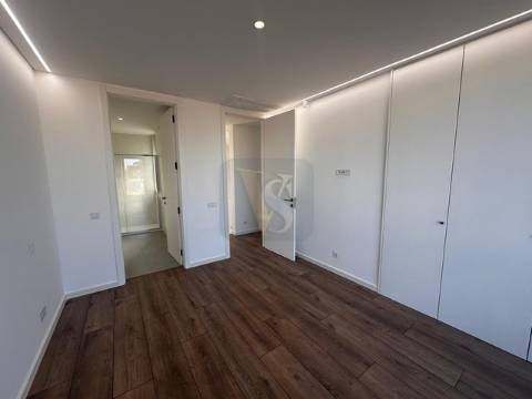 Moradia Geminada T3 Venda em Moncarapacho e Fuseta,Olhão