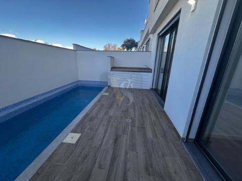 Moradia Geminada T3 Venda em Moncarapacho e Fuseta,Olhão