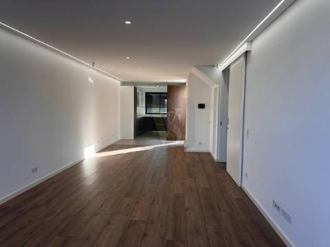 Moradia Geminada T3 Venda em Moncarapacho e Fuseta,Olhão