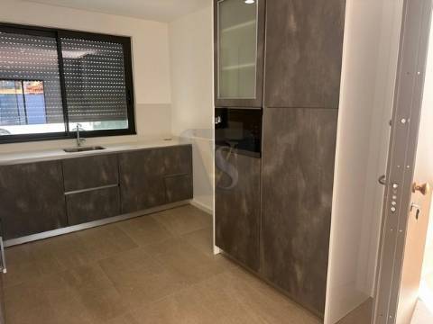 Moradia Geminada T3 Venda em Moncarapacho e Fuseta,Olhão