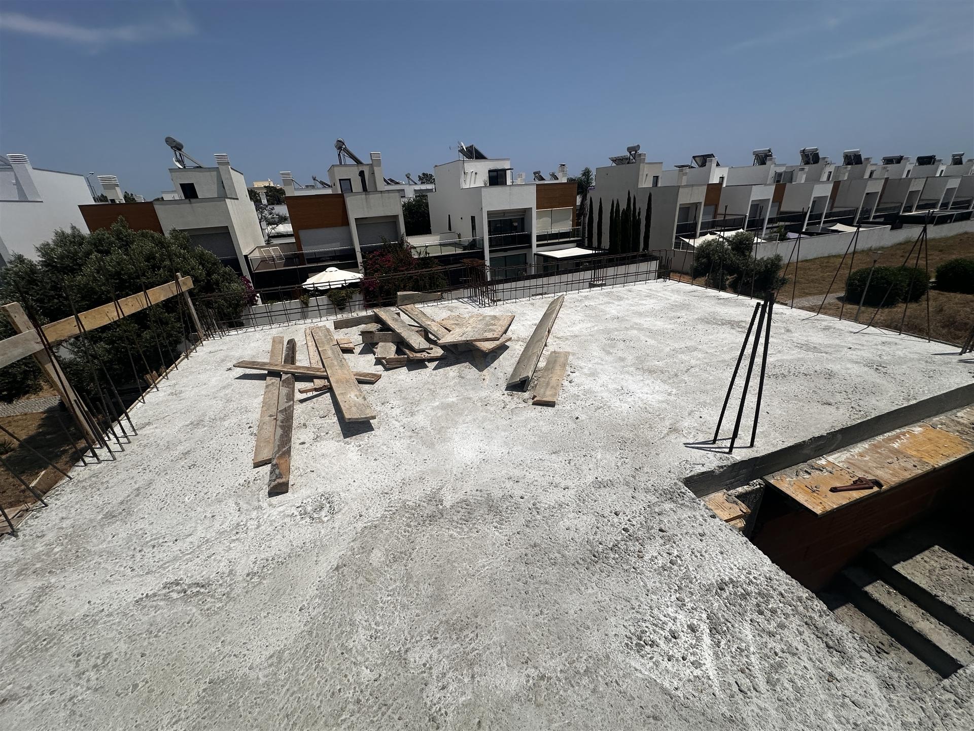 Moradia Geminada T3 Venda em Quelfes,Olhão