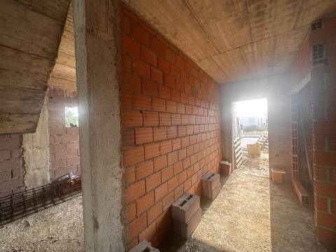 Moradia Geminada T3 Venda em Quelfes,Olhão