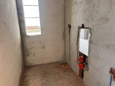 Moradia Geminada T3 Venda em Quelfes,Olhão