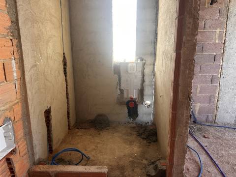 Moradia Geminada T3 Venda em Quelfes,Olhão