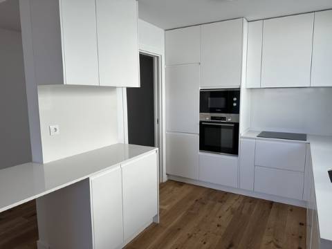 Apartamento T2 Venda em Moncarapacho e Fuseta,Olhão