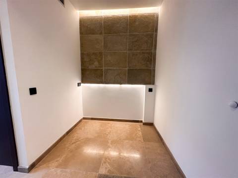 Moradia em Banda T1+1 DUPLEX Venda em Olhão,Olhão