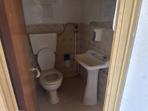 Armazém  Venda em Quelfes,Olhão