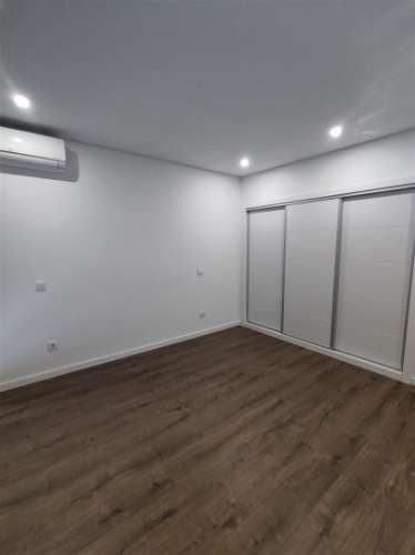 Apartamentos T2 Novo, com garagem e piscina em Olhão