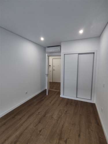 Apartamentos T2 Novo, com garagem e piscina em Olhão
