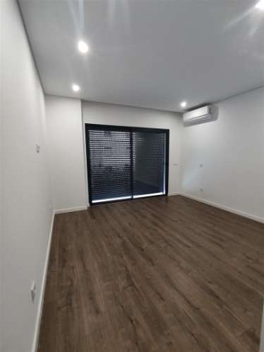 Apartamentos T2 Novo, com garagem e piscina em Olhão