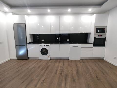 Apartamentos T2 Novo, com garagem e piscina em Olhão