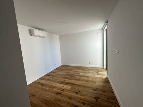 Apartamento T3 Venda em Moncarapacho e Fuseta,Olhão