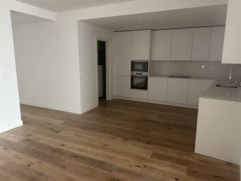 Apartamento T3 Venda em Moncarapacho e Fuseta,Olhão